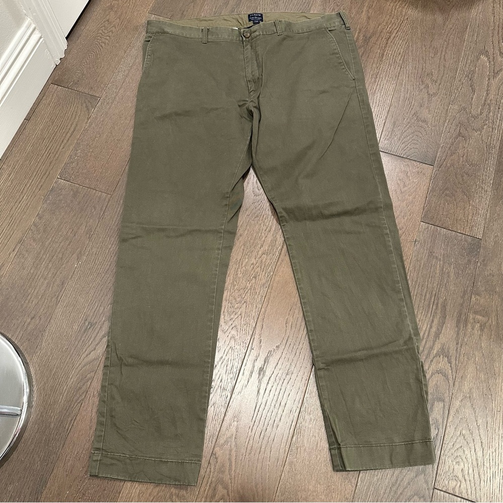 J. Crew Men's Khaki Chinos Size 38x32